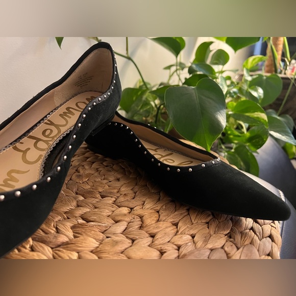 Sam Edelman Black Rivera Studded Suede Flat - Size 7 - Picture 2 of 5